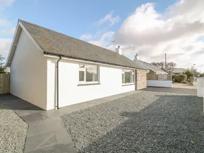 Trem Y Garn Hotels near Pwllheli Traeth Marian-y-de Beach