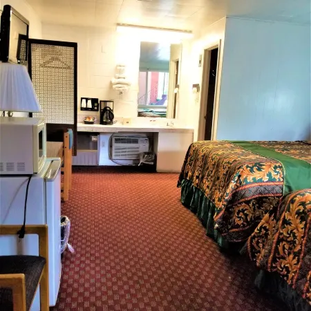 Town House Motor Inn