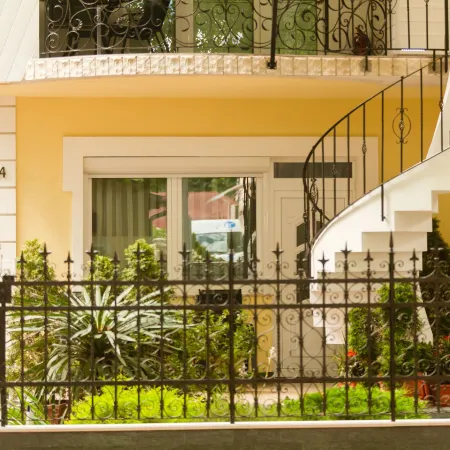 Bella Villa