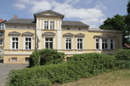 Havelhotel Отели в г. Певезин