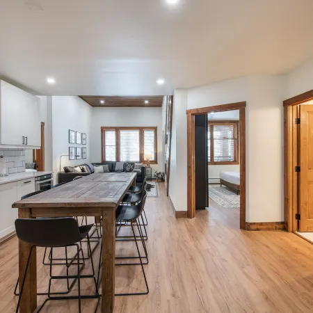 Zephyr Mountain Lodge Premium-Rated 2100
