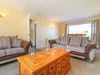 Cres Hotels in Tintagel