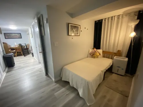 Nice 2Bedroom Apt with Patio Included to Enjoy