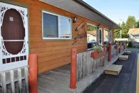 The Voyageurs' Lodge Hotels in Algoma District