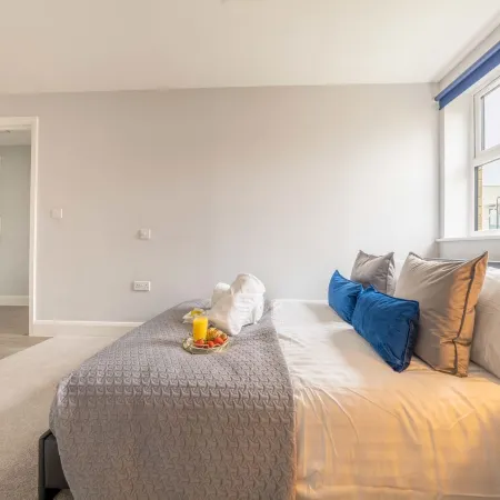 Super Luxe Central Maidenhead Apartment