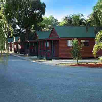 Cobram Barooga Golf Resort Hotel Exterior