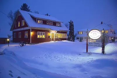 Old Iron Inn Bed and Breakfast Отели рядом с достопримечательностью «Goughan's Berry Farm»
