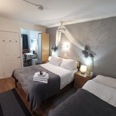 Aquarius B&B