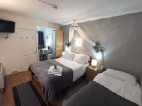 Aquarius B&B Отели в г. 