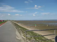 Great house with playground, canoe, wifi, bicycle shelter, prices incl. VAT. ER and NK