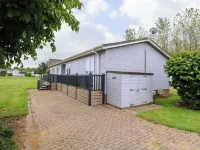 아울스 리트리트, 로지 11  호텔