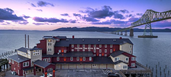 Cannery Pier Hotel & Spa Hotels in Clatsop County