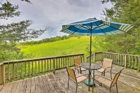 Pet-Friendly Outdoor Paradise w/ Grill, Decks