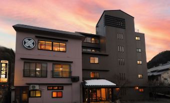 Kakeyu Onsen Kutsurogi No Yado Kuroiwa Ryokan