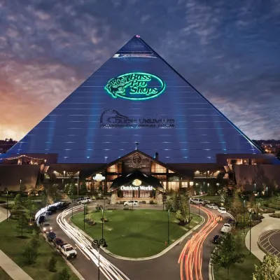 Big Cypress Lodge Отели рядом с достопримечательностью «Дом Мэллори-Нили»