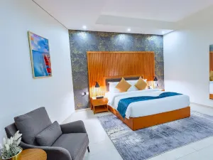 Alisa Hotel Tema