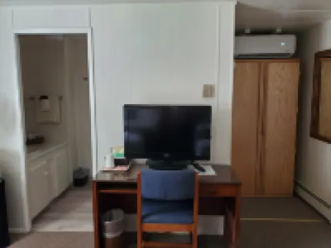 Delta Accommodations-Alaska Country Inn Hotels in Delta Junction