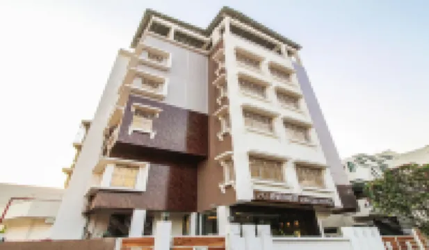 Treebo A1酒店 鄰近那格浦爾國際機場的酒店