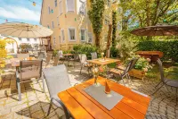 Hotel Plankl Hotels in Unterneukirchen