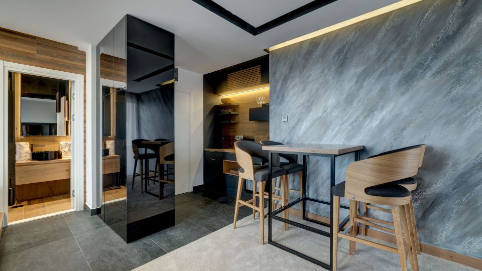 Black Pearl Luxury Suites