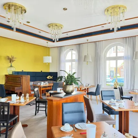 Seehotel Neue Liebe Отели в г. Куксхафен