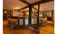 The Crown Pub, Dining & Rooms Hotels in Radwell