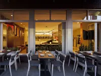 NU Hotel Hotels near Junior's Cheesecake