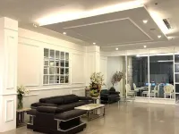 Dyn Opera Hotel Hotels near Vincom Center
