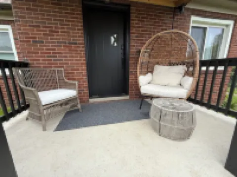 3-bedroom house in wonderful Erie with AC, WiFi