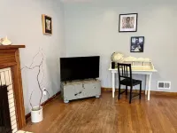 Katie's House- A Columbus Clintonville VRBO House 콜럼버스 호텔