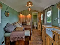 'Joan' Shepherds Hut - 4-Star