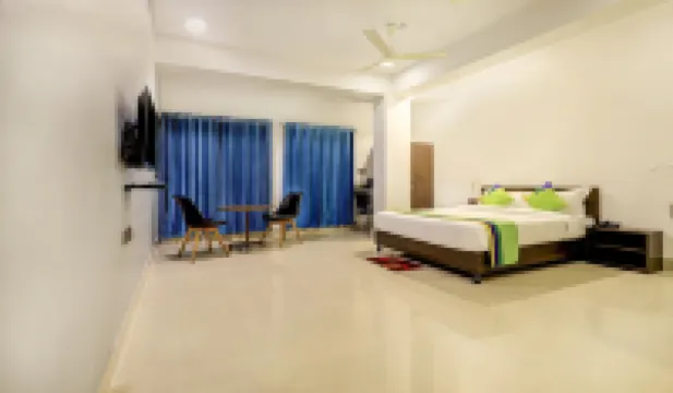 Treebo Arna Residency Hotels near Navagraha Temple