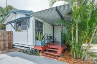 Tasman Holiday Parks - Torquay Palms Hotels in Torquay