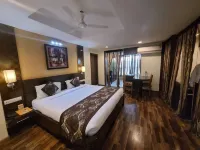 Hotel Raj Residency - Parkplatz