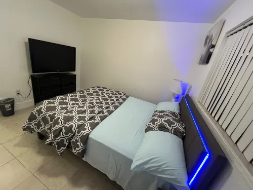 Gorgeous 3Bed in the heart of South Florida