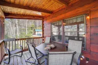 Cozy Family Cabin w/ Hot Tub - 10 Mi to App State! - 3-stjärniga