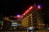 Hotel the Cox Today