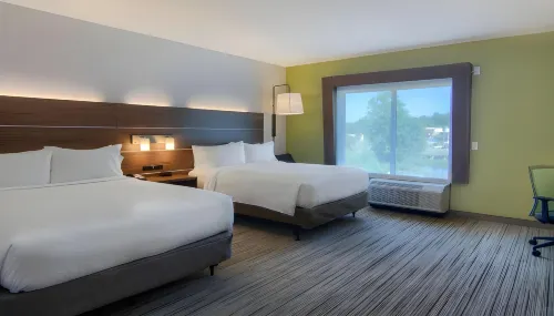 Holiday Inn Express & Suites Quincy I-10