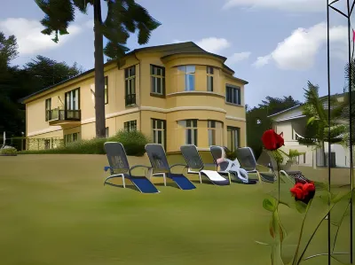 Ostseehotel Villen im Park - Ein Rovell Hotel Hotels near Waldkabinett Forstamt Neu Pudagla