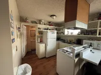 Spacious 3-bedroom with AC and WiFi in welcoming Cypress