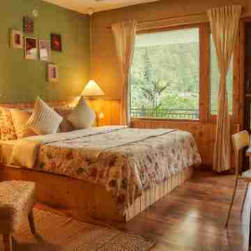 Mashru Riverside Estate Rooms