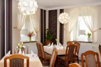 Gasthof Und Hotel Roter Hirsch - Desayuno