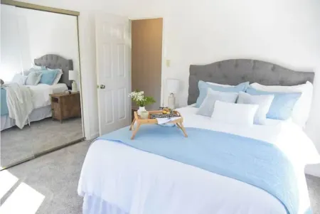 New pickel ball court! basketball and putt putt too! Отели в г. Робертсон