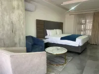 El Infinito Lifestyle Hotels near Palm Park
