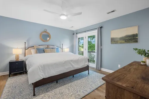 Lakeside Luxury: Private Dock, Kayaks, Game Room Hotels in Soddy-Daisy