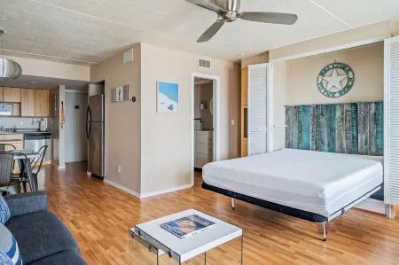 Seaside Star on the Boardwalk! Отели в г. Рехобот-Бич