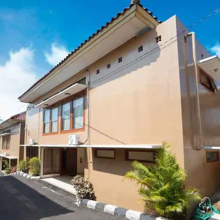 Sutan Raja Villa Kuningan