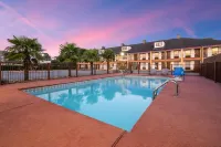 Baymont by Wyndham Commerce GA Near Tanger Outlets Mall - Pools