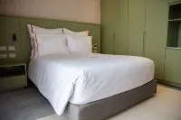 더 레드 지지 레지던스