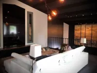 Unique Modern - Rustic Retreat